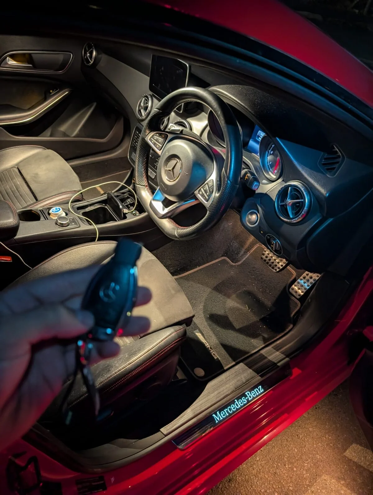 Emergency opening of Mercedes CLA 2018 — key locked in boot, non-destructive entry